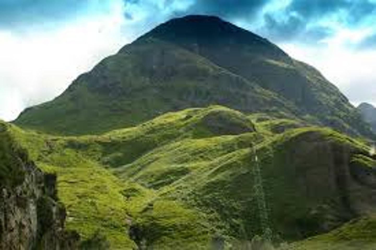 <p>hillbilly, relativo al monte o la montaña</p>