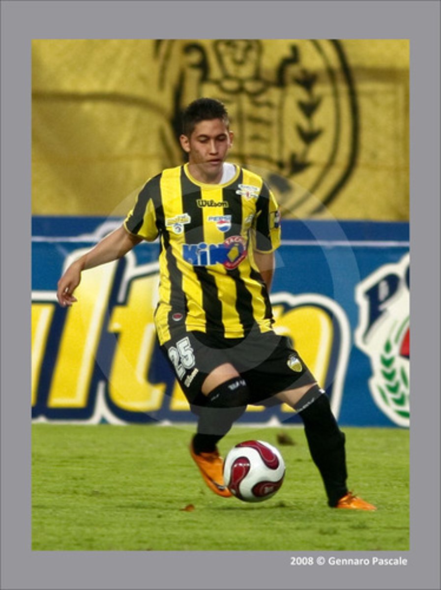 <p>to play soccer</p>