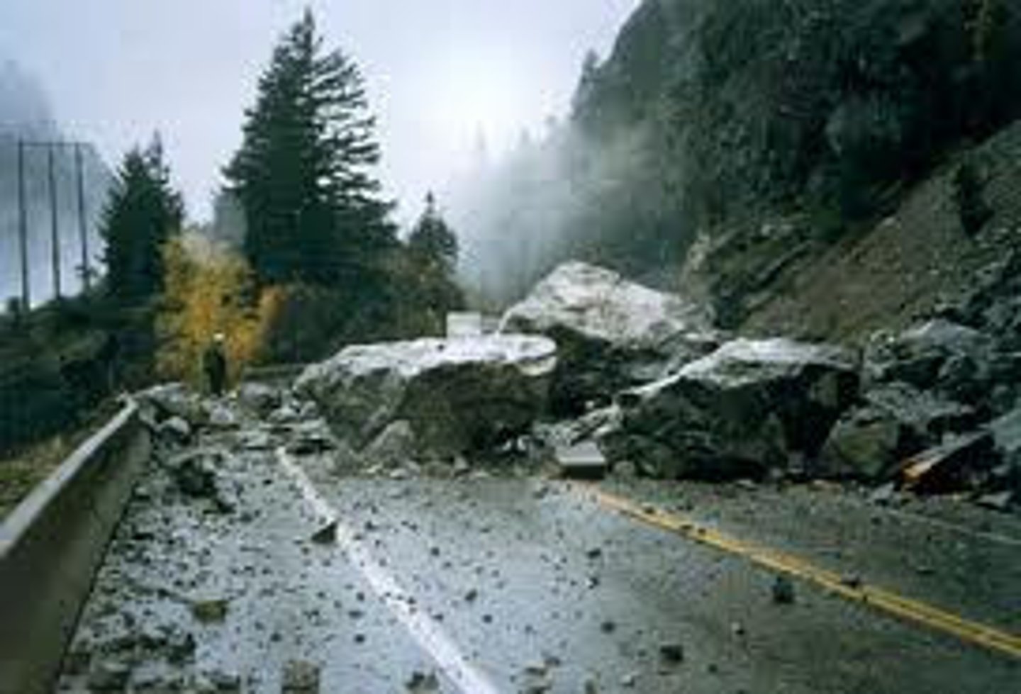 <p>v.妨礙、阻礙</p>