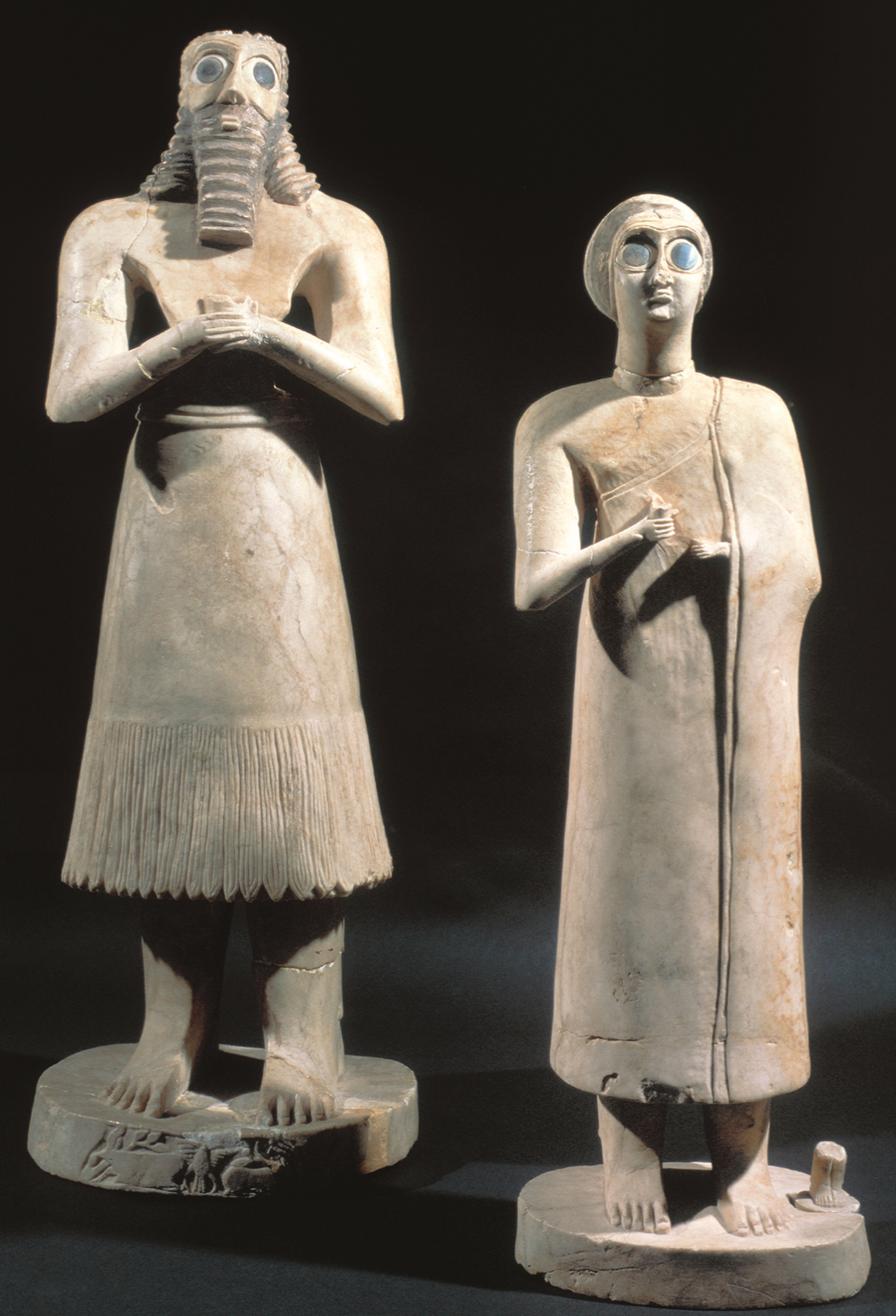 <p>Statuettes of Two Worshipers</p>