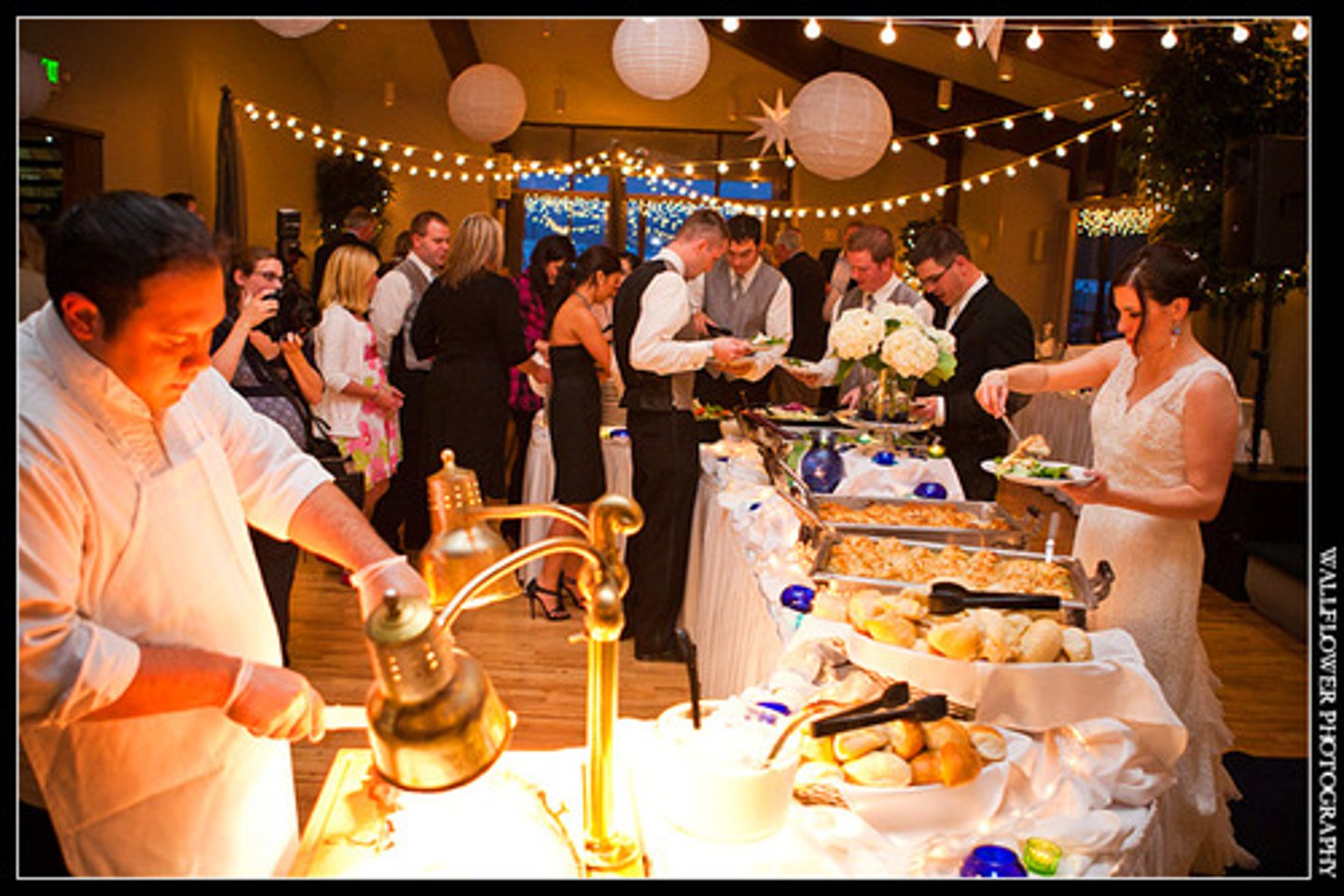 <p>banquet</p>