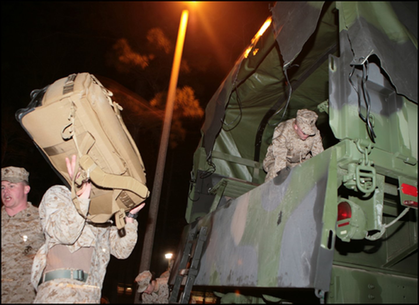 <p>tải trọng hàng hóa</p>