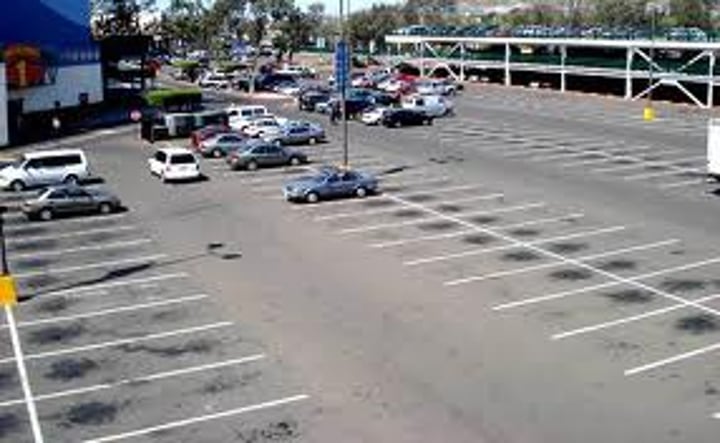 <p>parking lot, parking ramp</p>