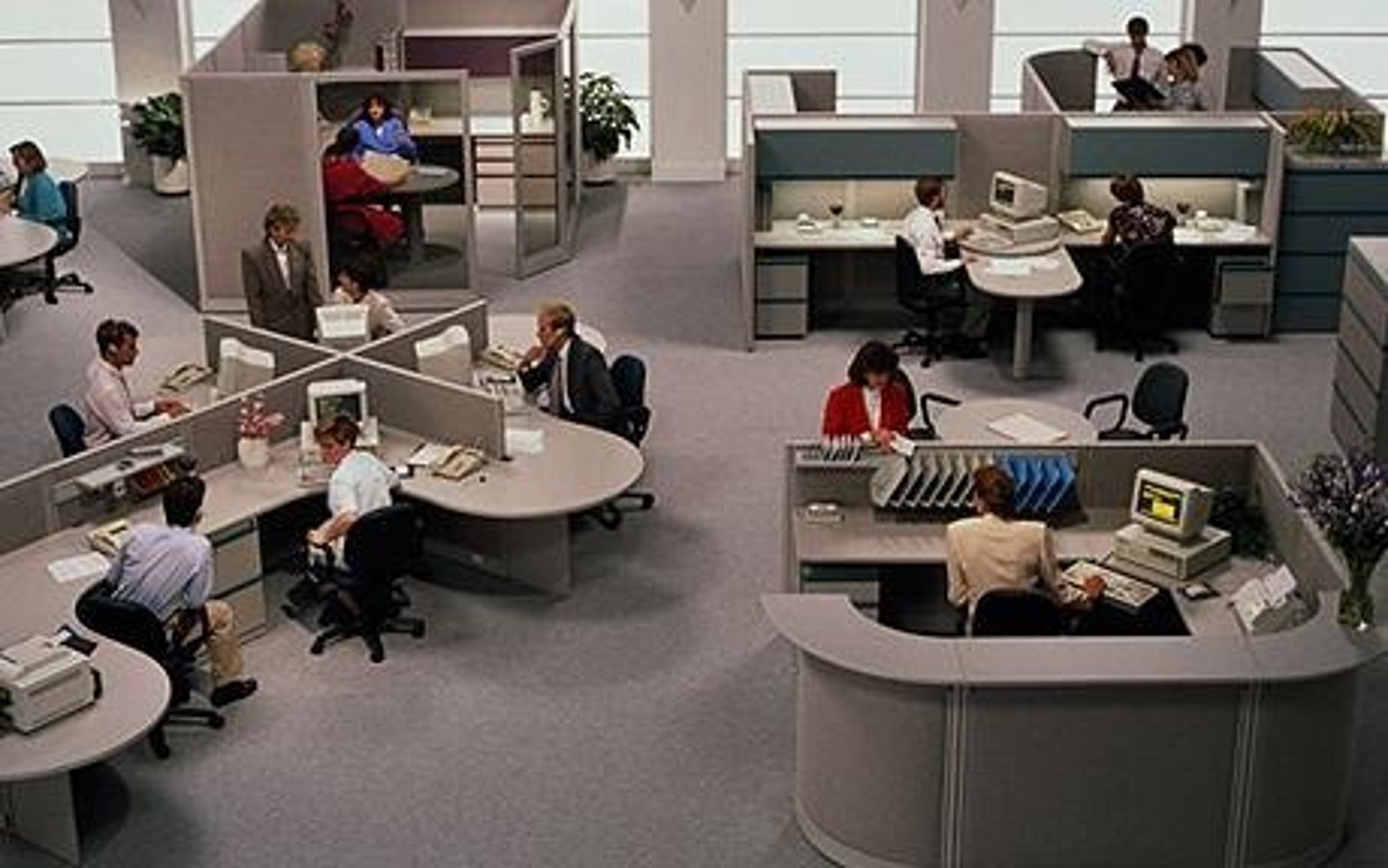 <p>/əˈkɒmədeɪt/ chứa, đáp ứng This room can accommodate 40 people.</p>