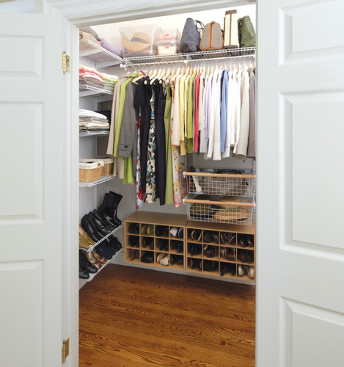 <p>closet</p>