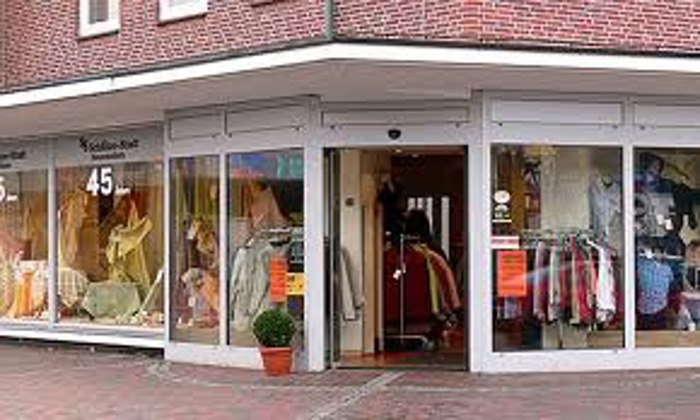 <p>магазин</p>