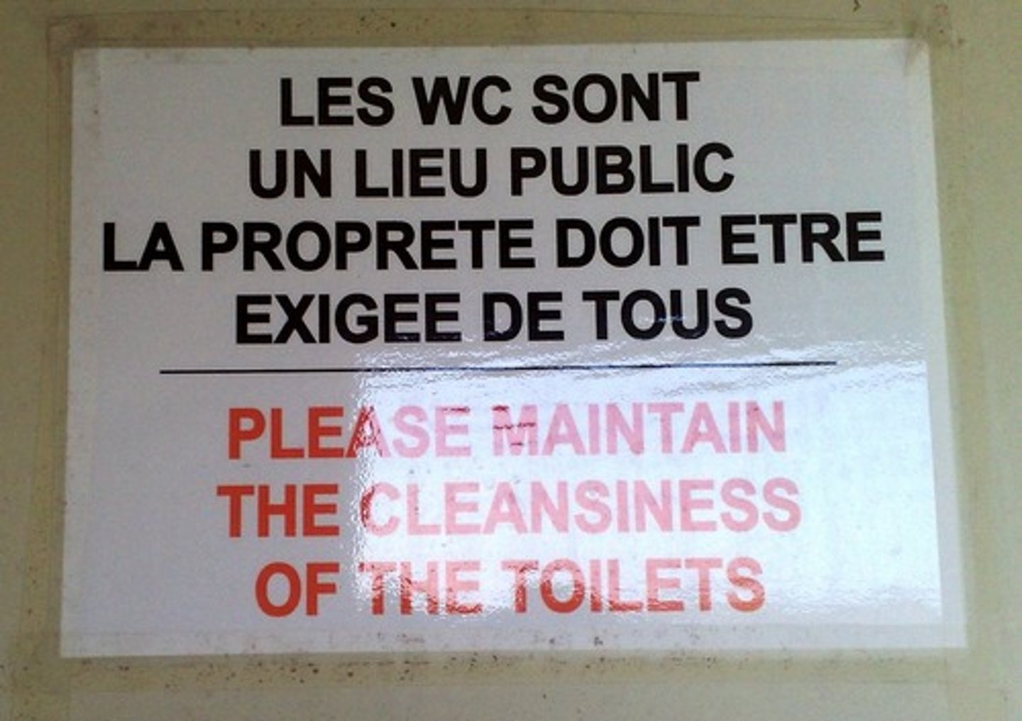 <p>English and French</p>