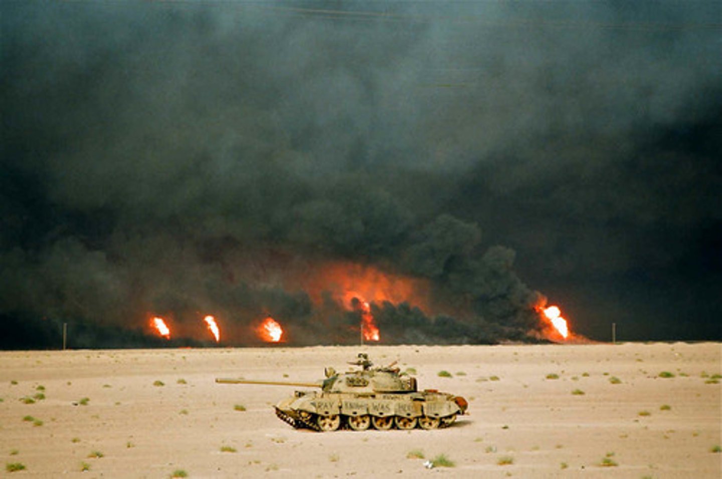 <p>The United States and its allies defeated Iraq in a ground war that lasted 100 hours (1991)</p>