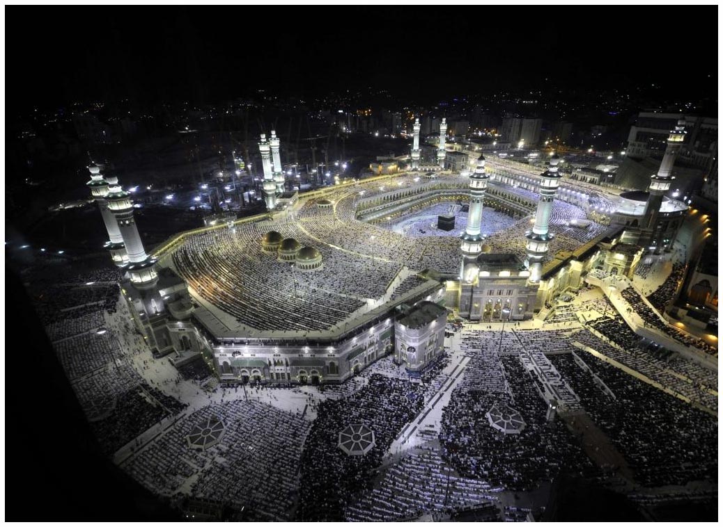 <p><strong>, </strong>,</p>