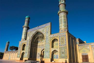 <p>Isfahan, Iran. Islamic, Persian: Seljuk, Il-Khanid, Timurid and Safavid Dynasties. c. 700 CE: additions and restorations in the 14th, 18th, and 20th centuries CE. Stone, brick, wood, plaster, and glazed ceramic tile.</p>