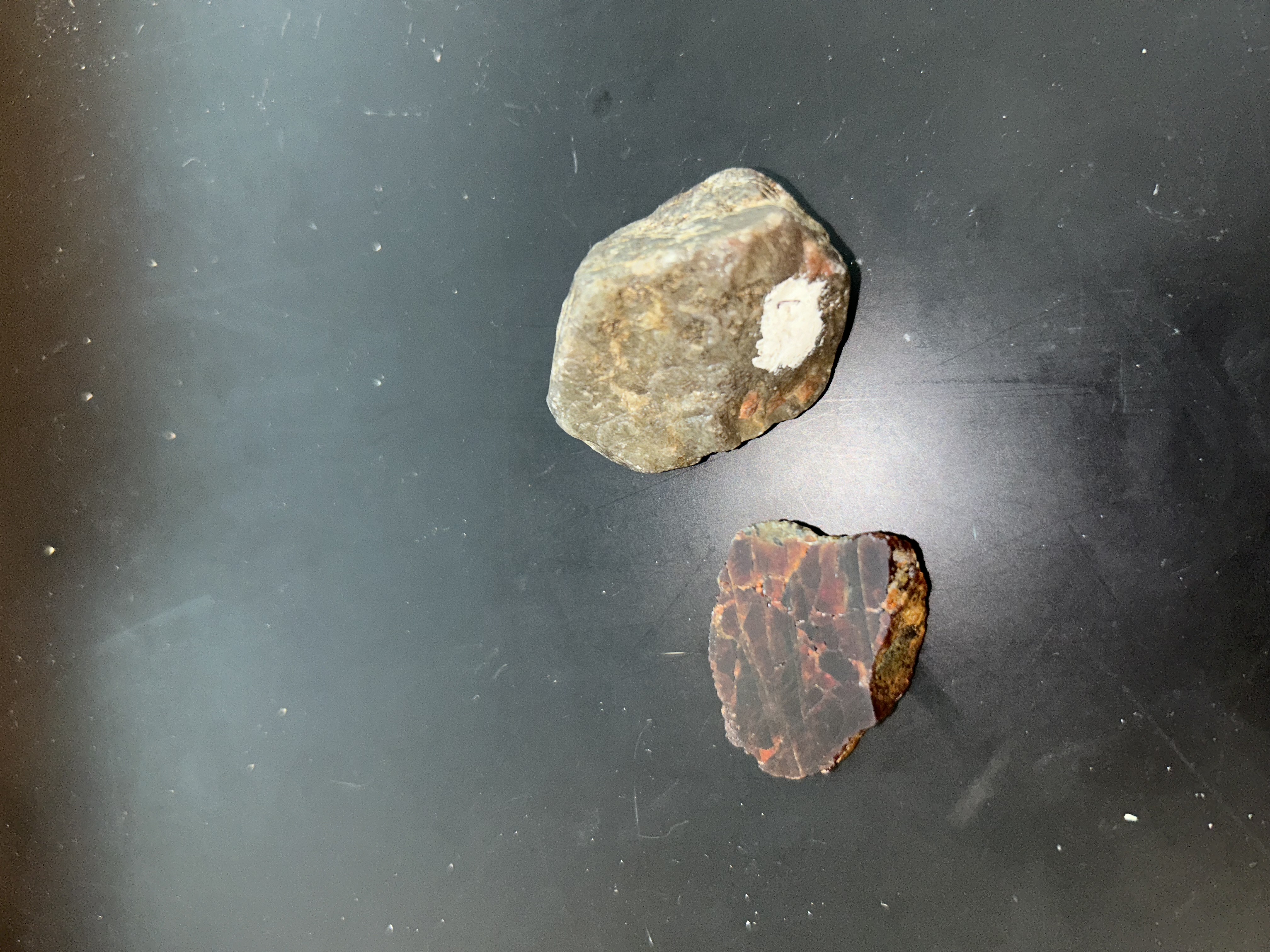 <ol><li><p>hexagonal</p></li><li><p>﻿﻿﻿commonly shows parting perpendicular to long axis</p></li><li><p>﻿﻿﻿color: commonly shades of brown</p></li><li><p>﻿﻿﻿hardness = 9, very easily scratches glass</p></li><li><p>﻿﻿﻿high specific gravity</p></li><li><p>﻿﻿﻿conchoidal fracture</p></li></ol>