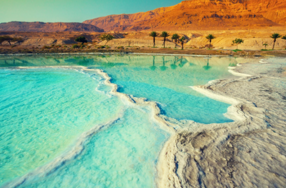 <p>Surface is exposed to the atmosphere and is essentially flat. Water in them came from streams, overland flow and groundwater.</p>
