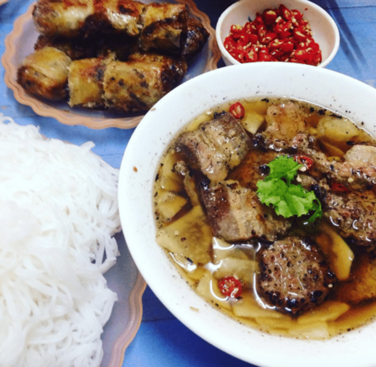 <p>Bún thịt nướng</p>