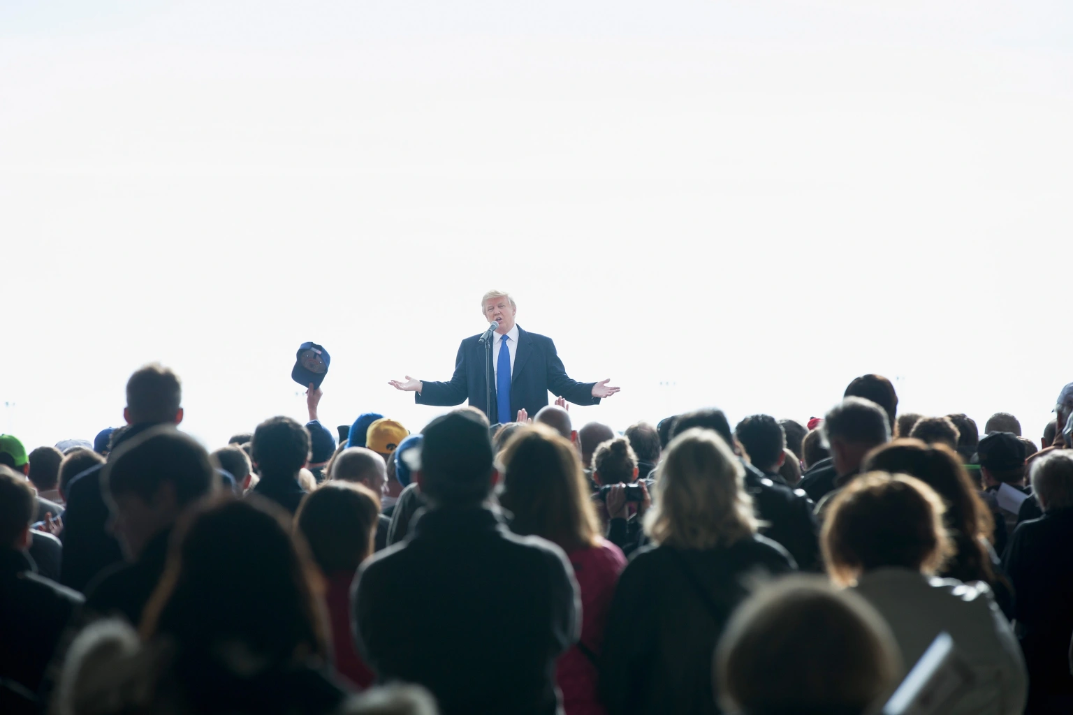 Elites believe the US should have a large role in foreign affairs and masses believe we should stay out, (elites usually can see the relationship better)