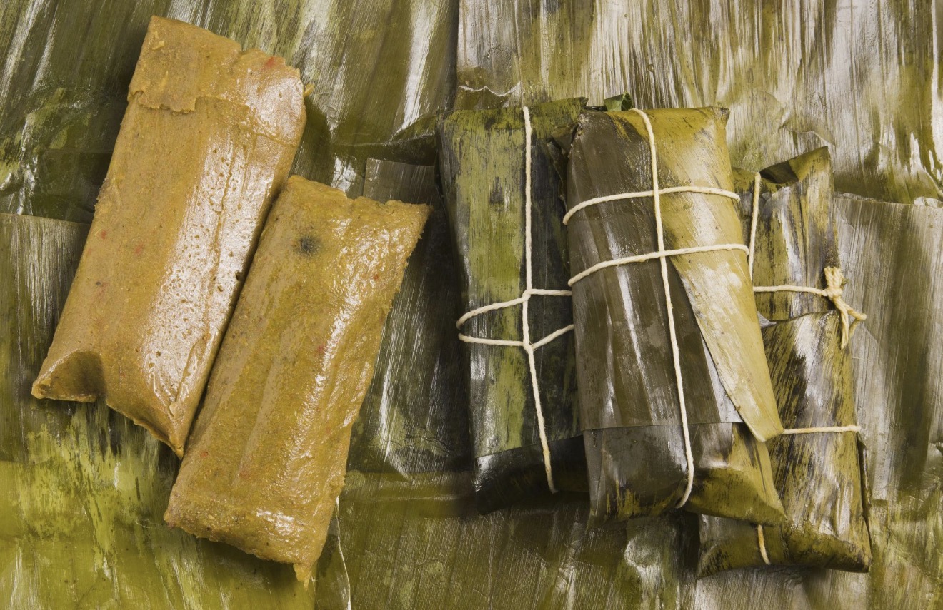 <p><strong>Pastries in a leaf</strong></p><p></p><p></p><p></p><p></p><p></p><p></p><p><span style="color: yellow;"><span>Dominicans mainly eat these during Navidad</span></span></p><p></p><p></p><p></p><p></p><p></p><p></p><p></p><p></p><p></p><p><span data-name="check_mark_button" data-type="emoji">✅</span>PROPER<span data-name="check_mark_button" data-type="emoji">✅</span></p>