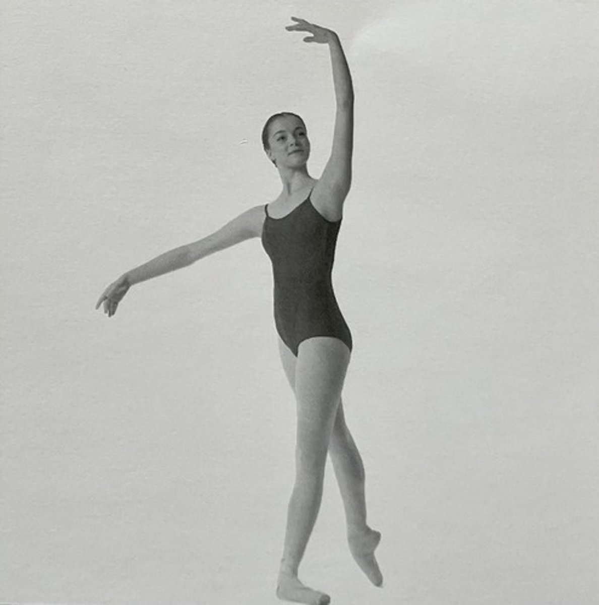 <p>A body position where the dancer's legs are crossed behind.</p>