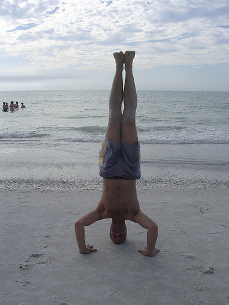<p>Tripod Headstand Headstand</p>
