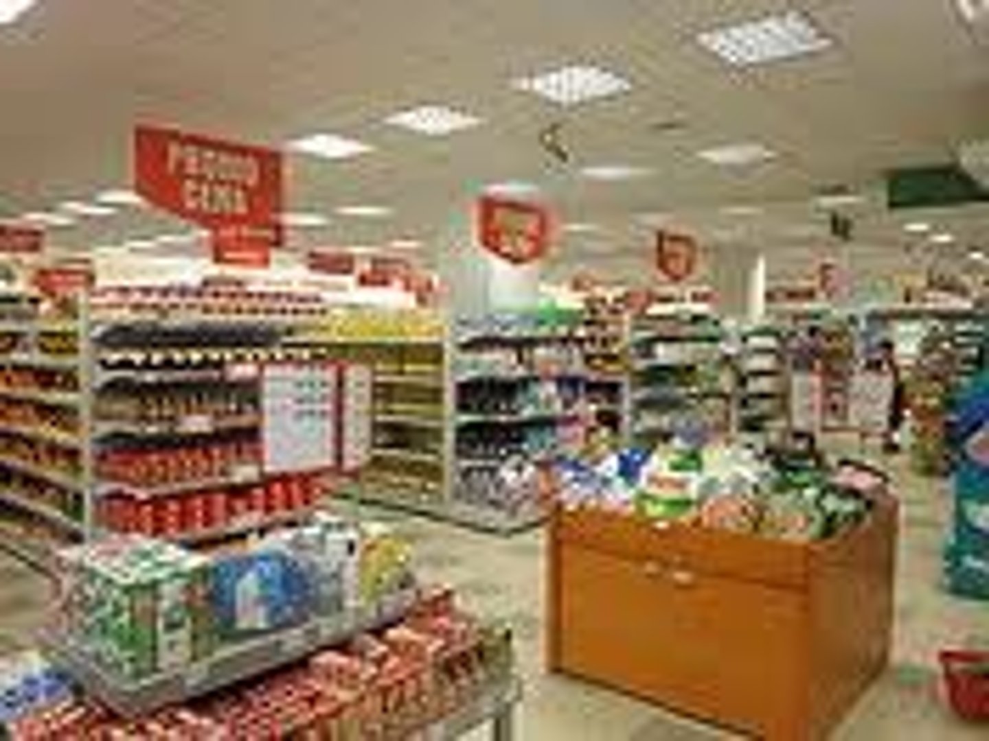 <p>chāo shì - supermarket</p>