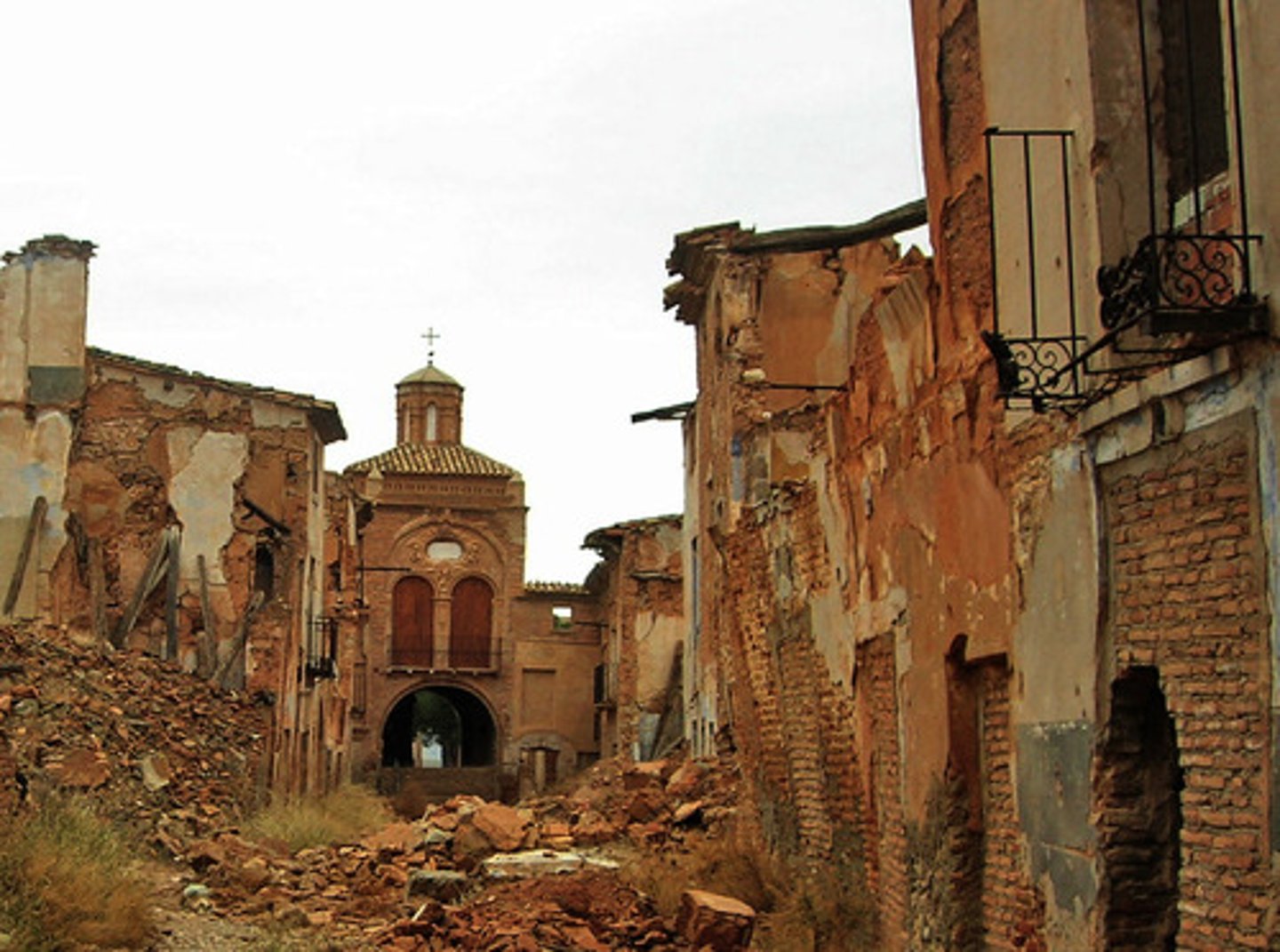 <p>destruction</p>