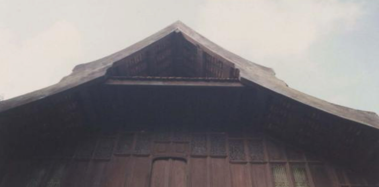 <p><span>fascia board on both sides of the gable ends forming an upside-down V-shaped roof edge cover.</span></p>