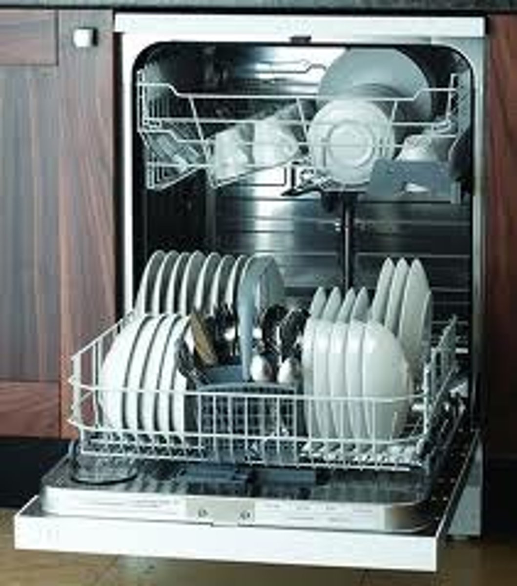 <p>dishwasher (fem. noun)</p>