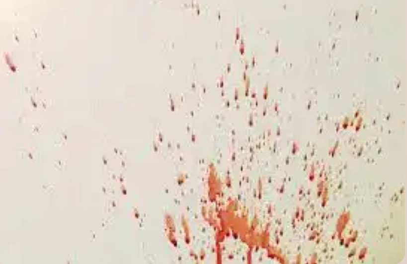 <p>What was the weapon used to produce this spatter </p>