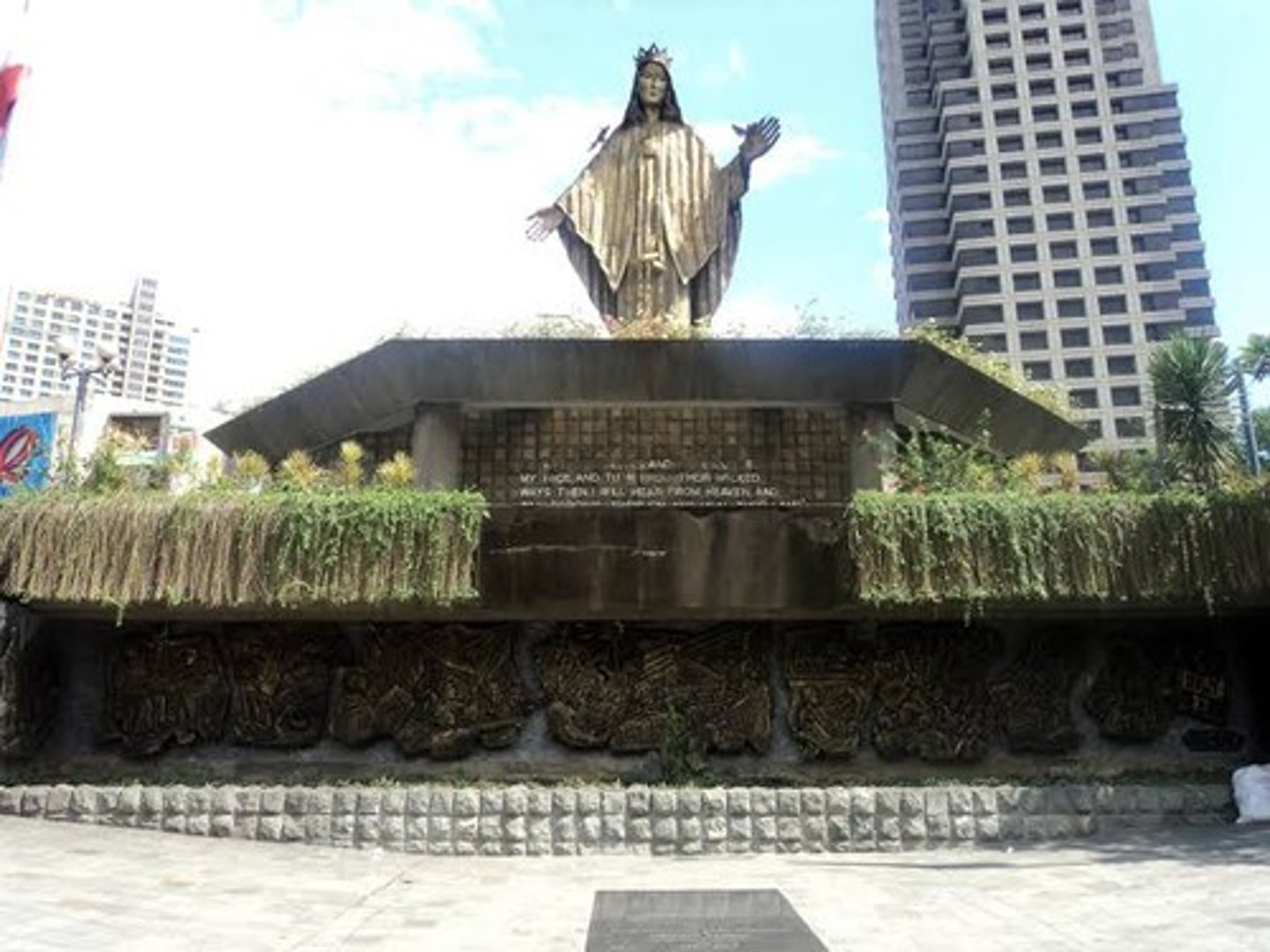 <p>Shrine of Mary, Queen of Peace, Our Lady of EDSA (EDSA)</p>
