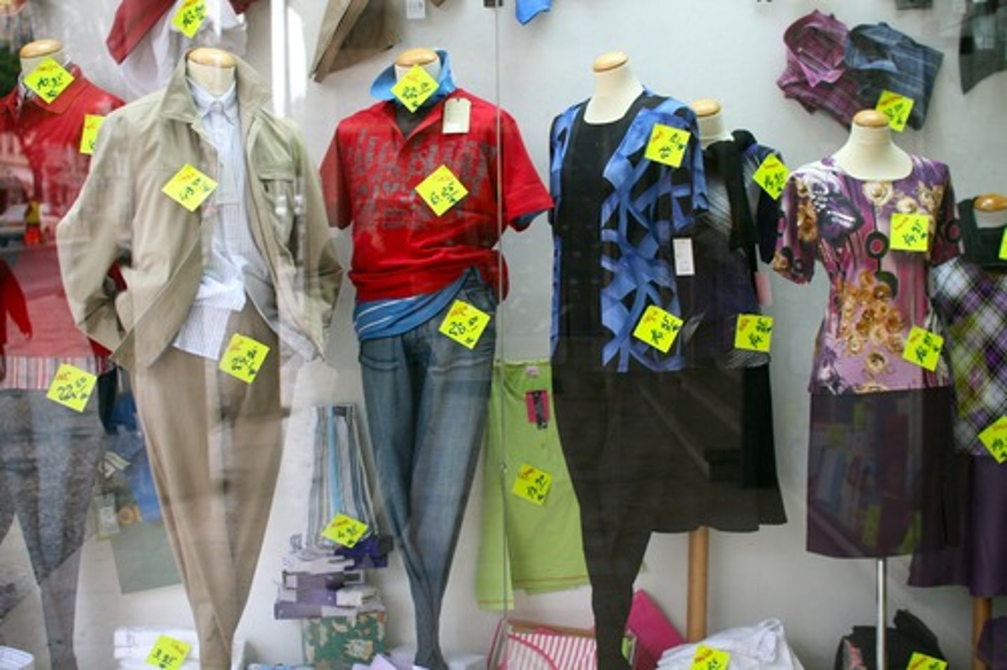 <p>they cost</p>