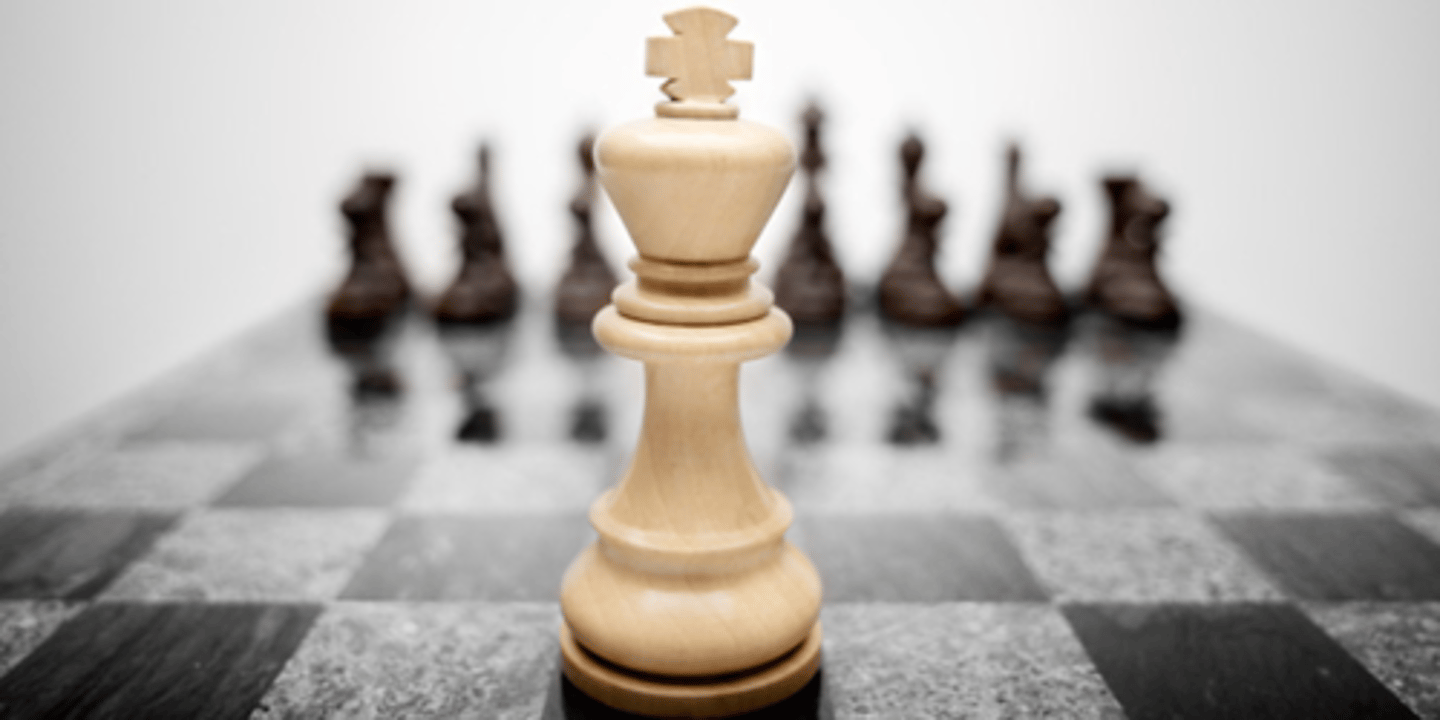 <p>chiếm ưu thế</p>