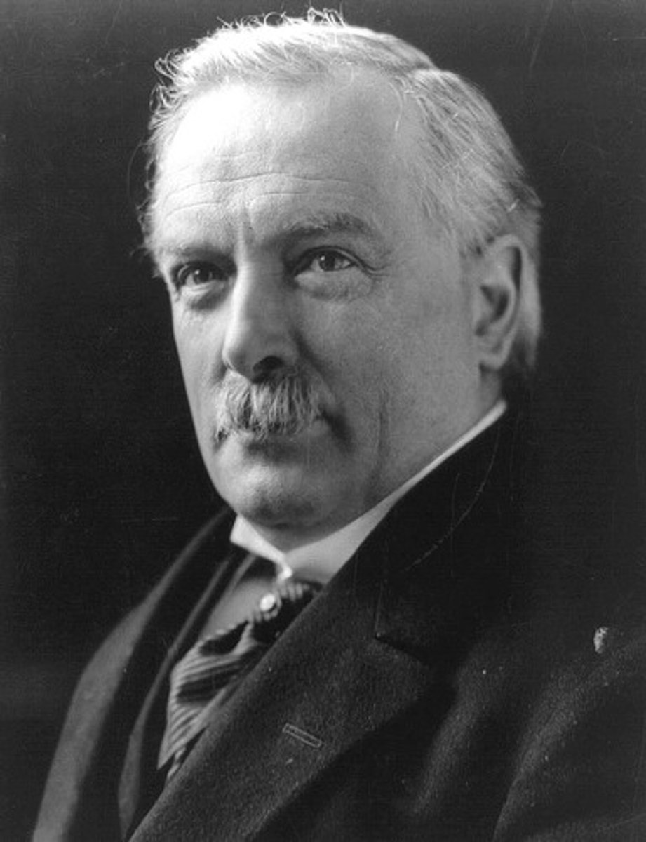 <p>British Prime Minister at Versailles wanted to make Germany pay for its aggressive policy and stop the spread of communism across Europe</p>