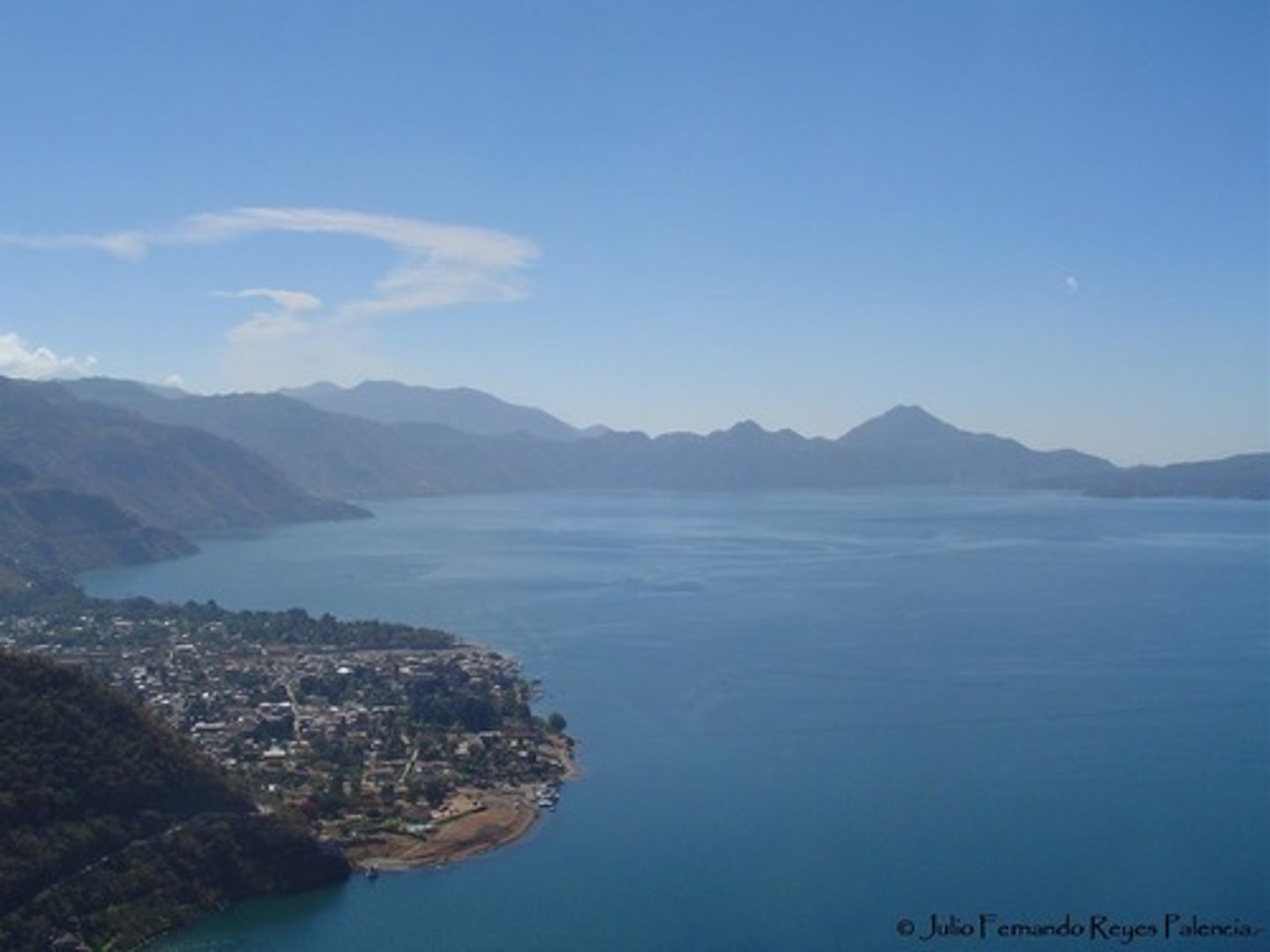 <p>The lake</p>