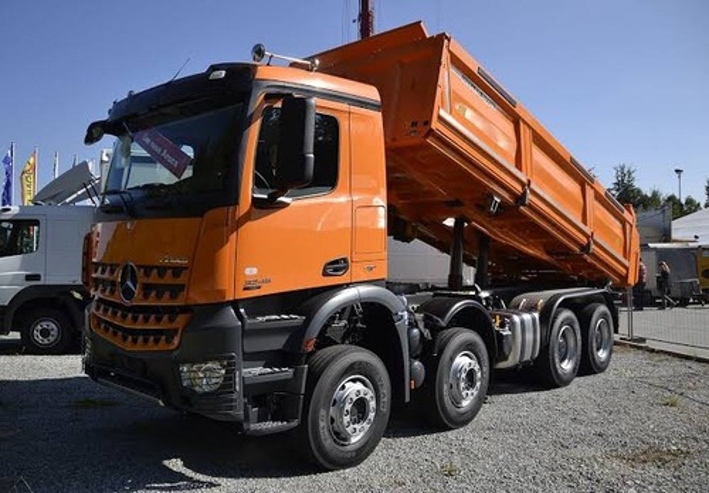 <p>Dump Truck</p>