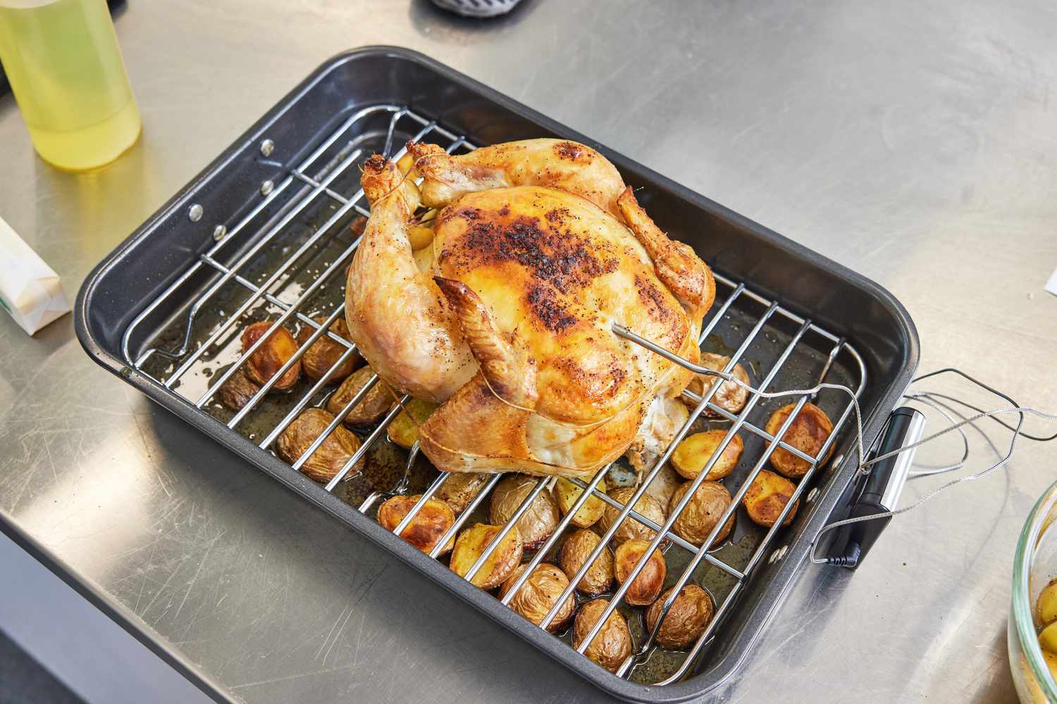 <p>Roasting pan</p>