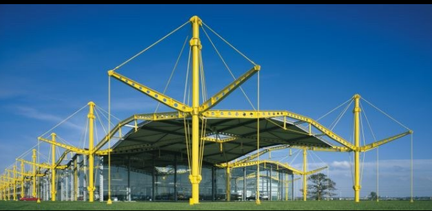 name the building architect and style 