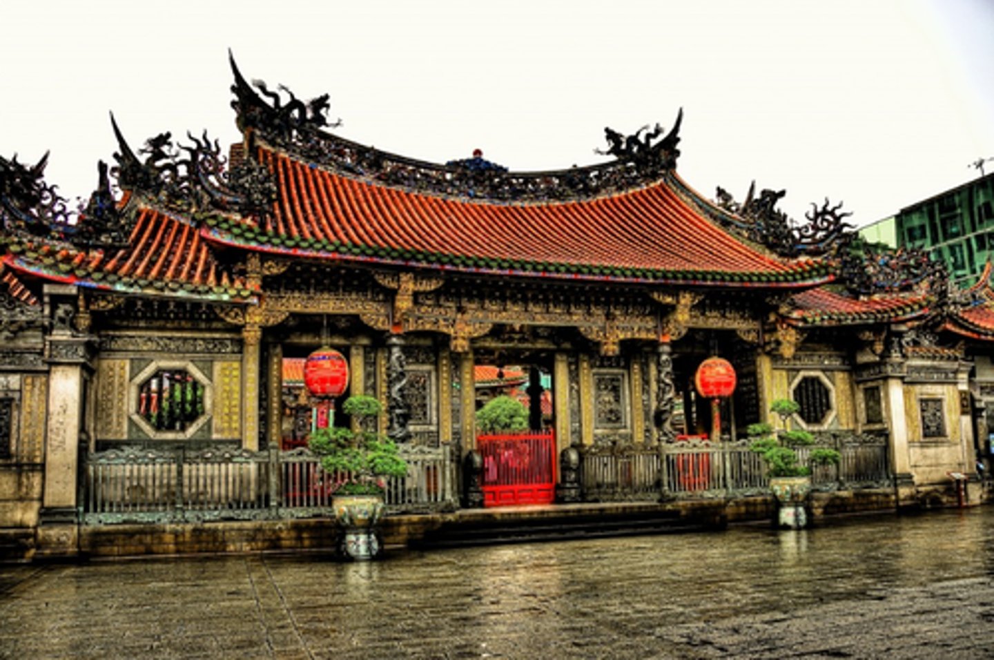 <p>sìmiào<br>(N)<br>temple</p>