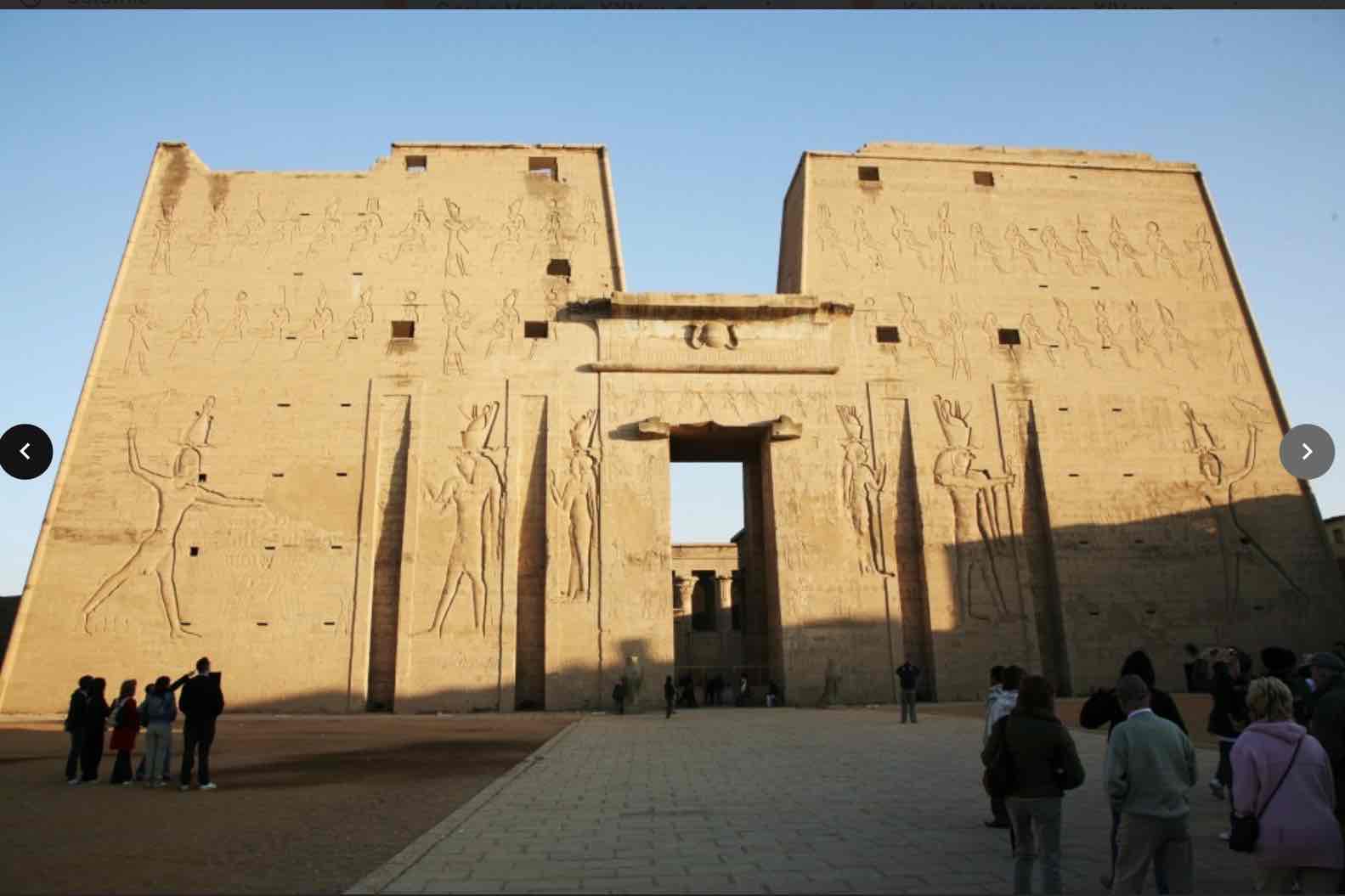 <p>Świątynia Horusa w Edfu</p>