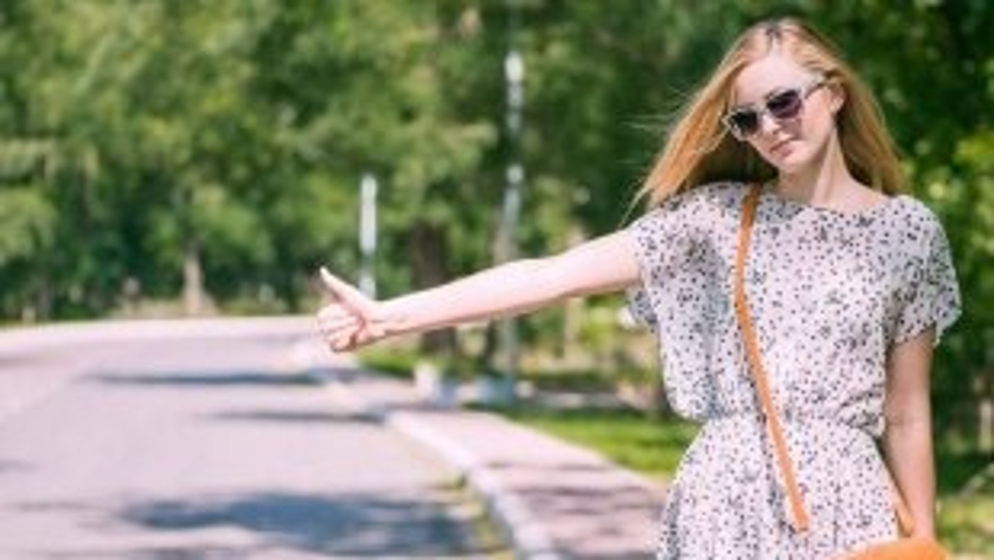 <p>поездка на попутке</p>