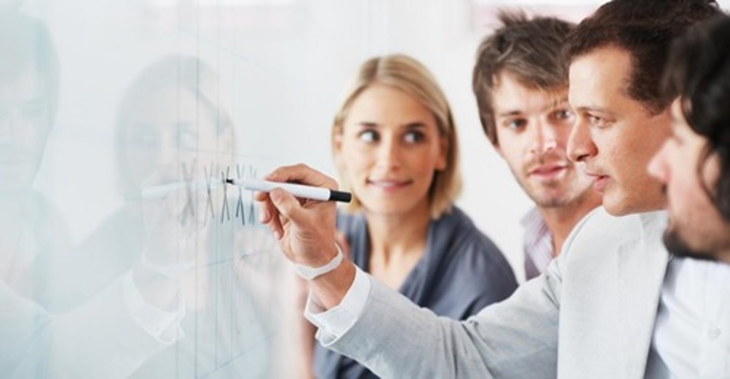 <p>giải thích</p>