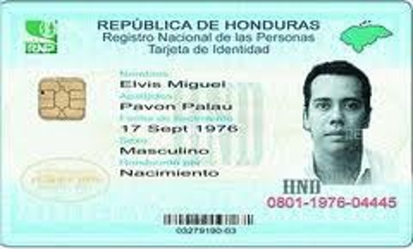 <p>Mi familia y yo tienemos una tarjeta/el documento de identificacion</p>