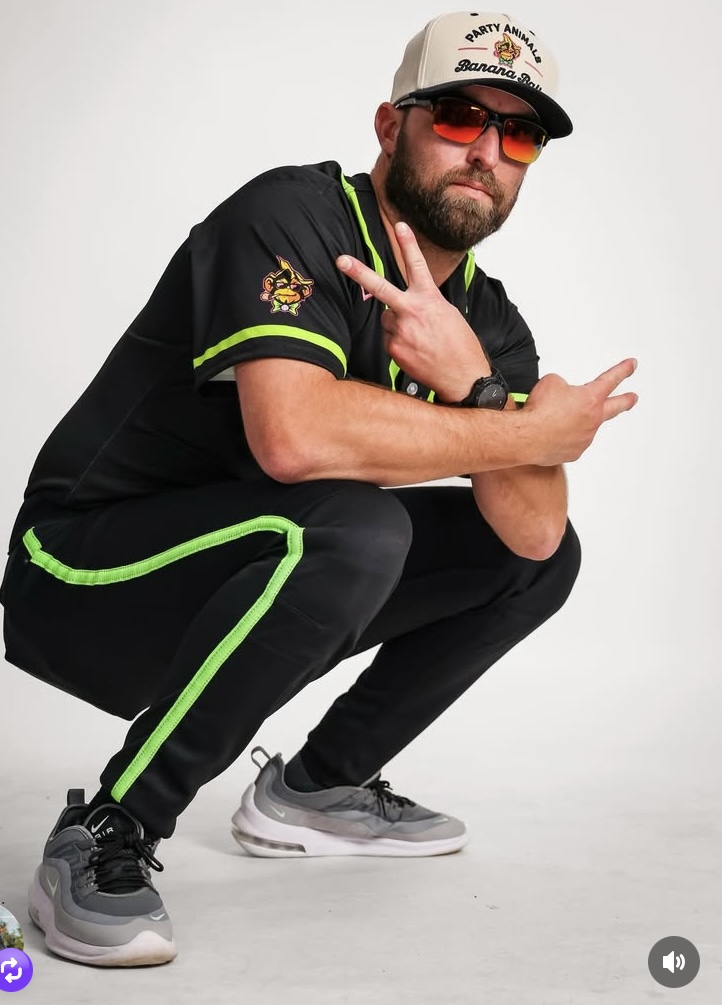 <h3 id="8c07f6ab-8021-4edc-84ce-c3919eba06a9" data-toc-id="8c07f6ab-8021-4edc-84ce-c3919eba06a9" collapsed="false" seolevelmigrated="true">0, Coach</h3><p></p>