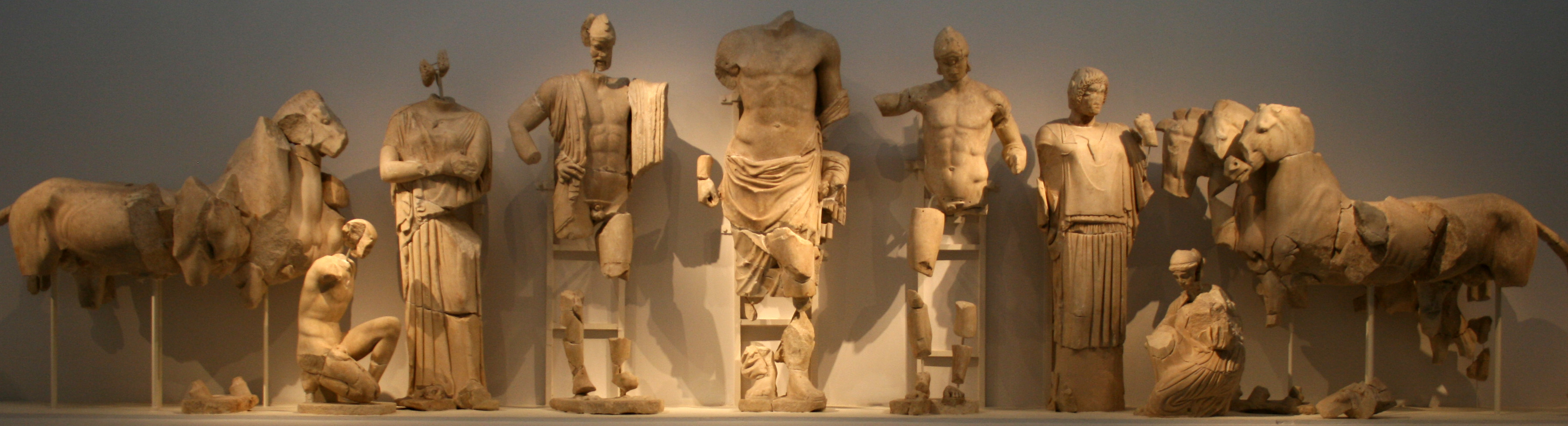 <p>Which Architectural sculpture is being shown in this image?</p>