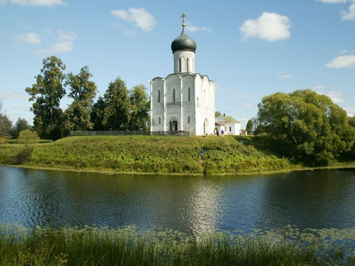 <p>Church of the Intercession on the Nerl (1165-1166) near Vladimir</p>