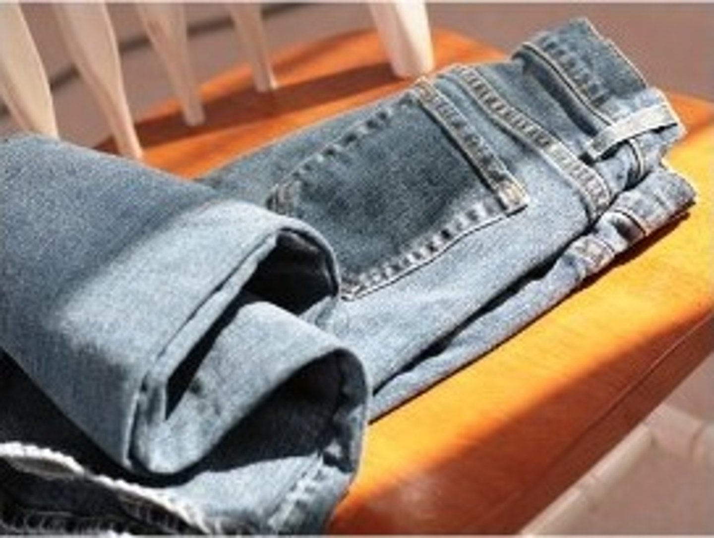 <p>blue jeans</p>