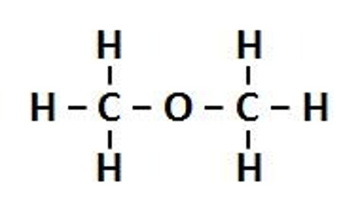 <p>O between two C</p>