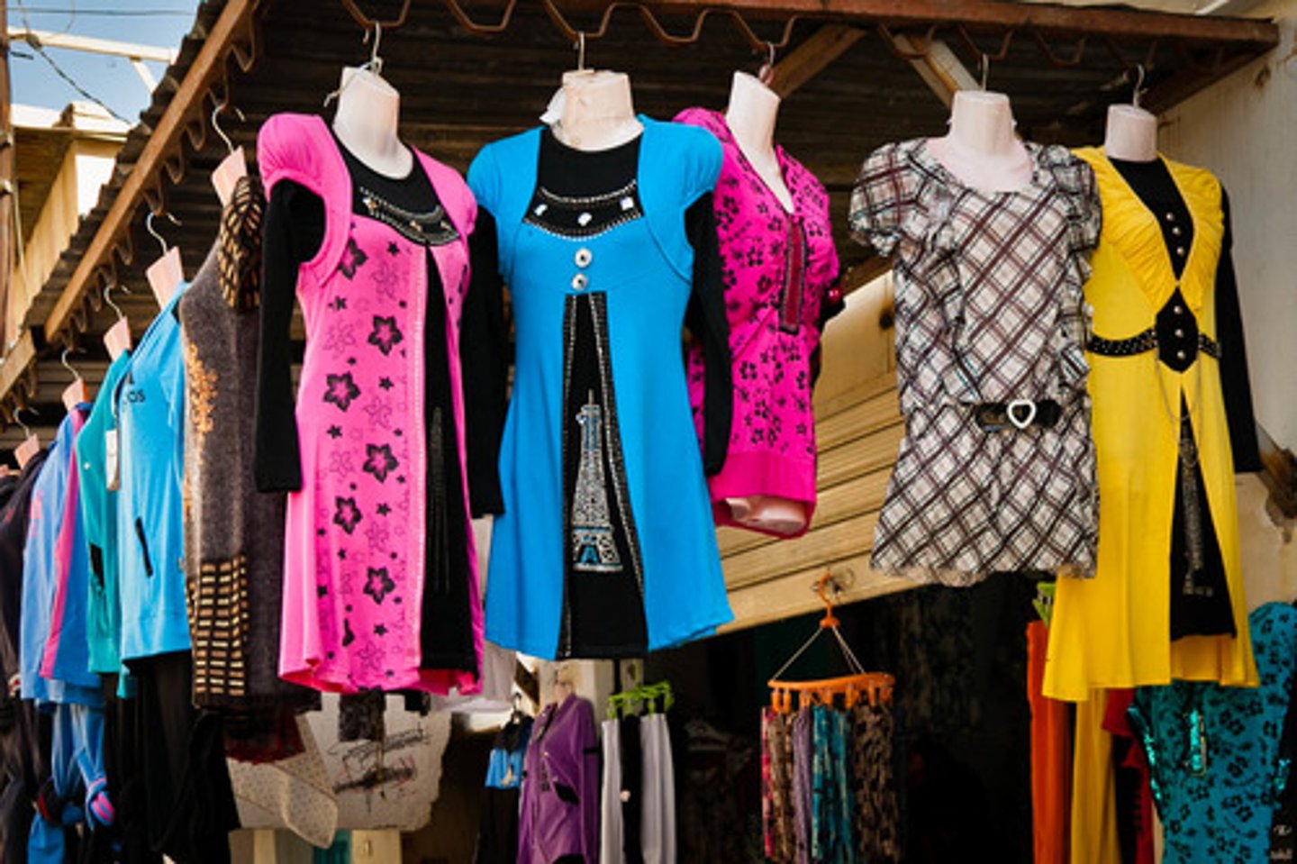 <p>wardrobe</p>