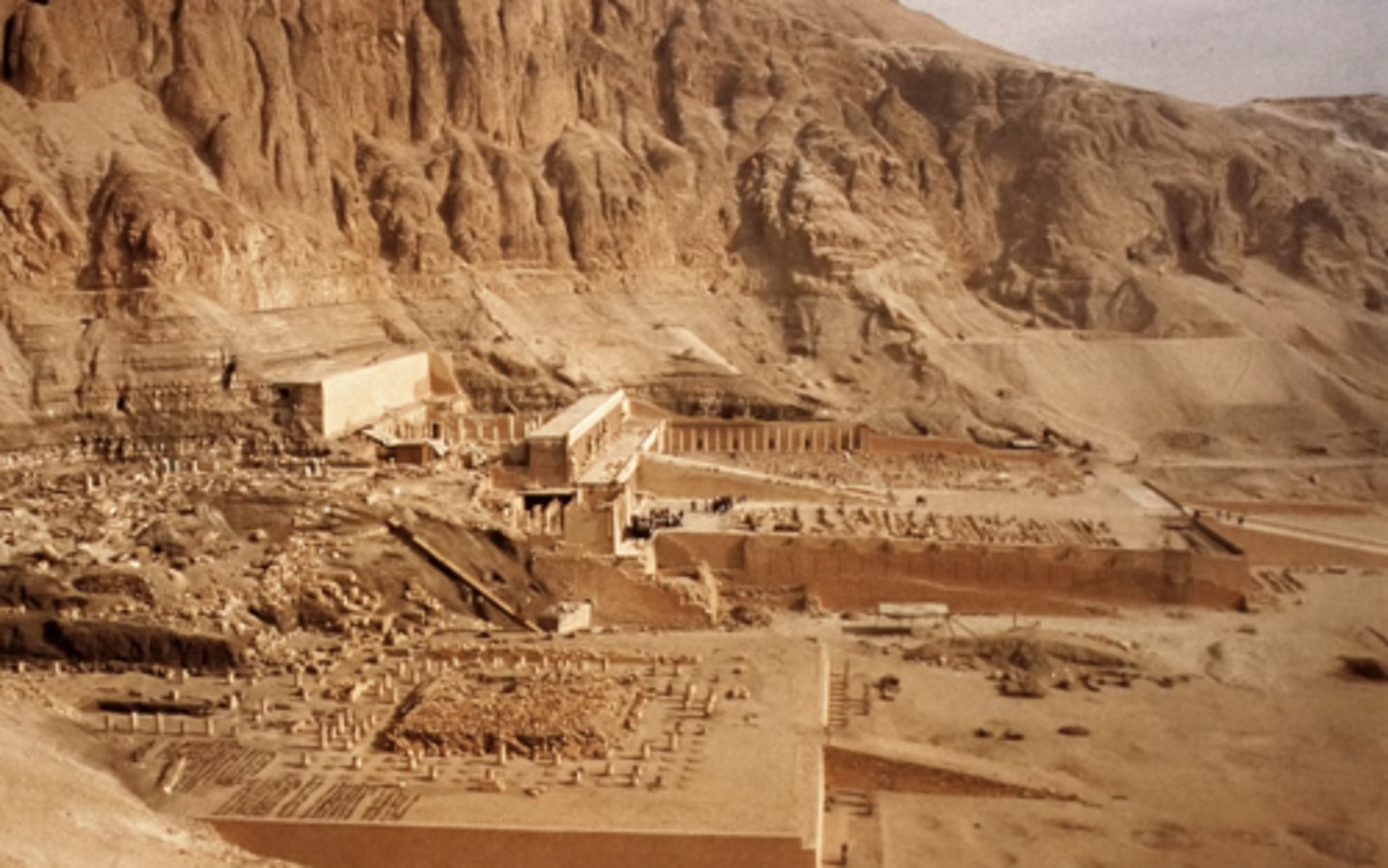 <p>Egyptian pharaoh who founded the Middle Kingdom by REUNITING Upper and Lower Egypt in 2134 BCE.</p>