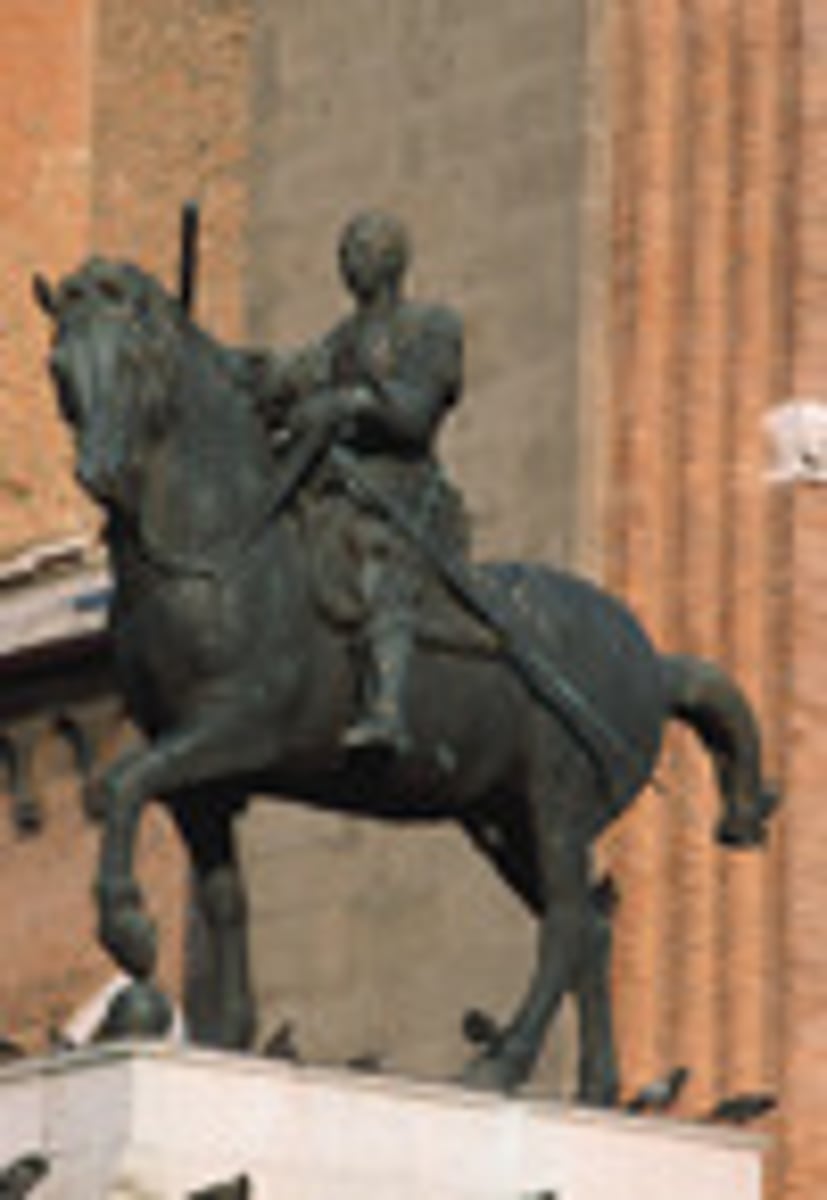 <p>Donatello was inspired by the equestrian statue of Marcus Aurelius. This was a portrait made after Narni's death. The equestrian portrait is a reference to classical antiquity. Orb below the hoof is an ancient symbol for authority over the Earth, thus replicating ancient times to create a quintessential male individualist of the era of humanism.</p>