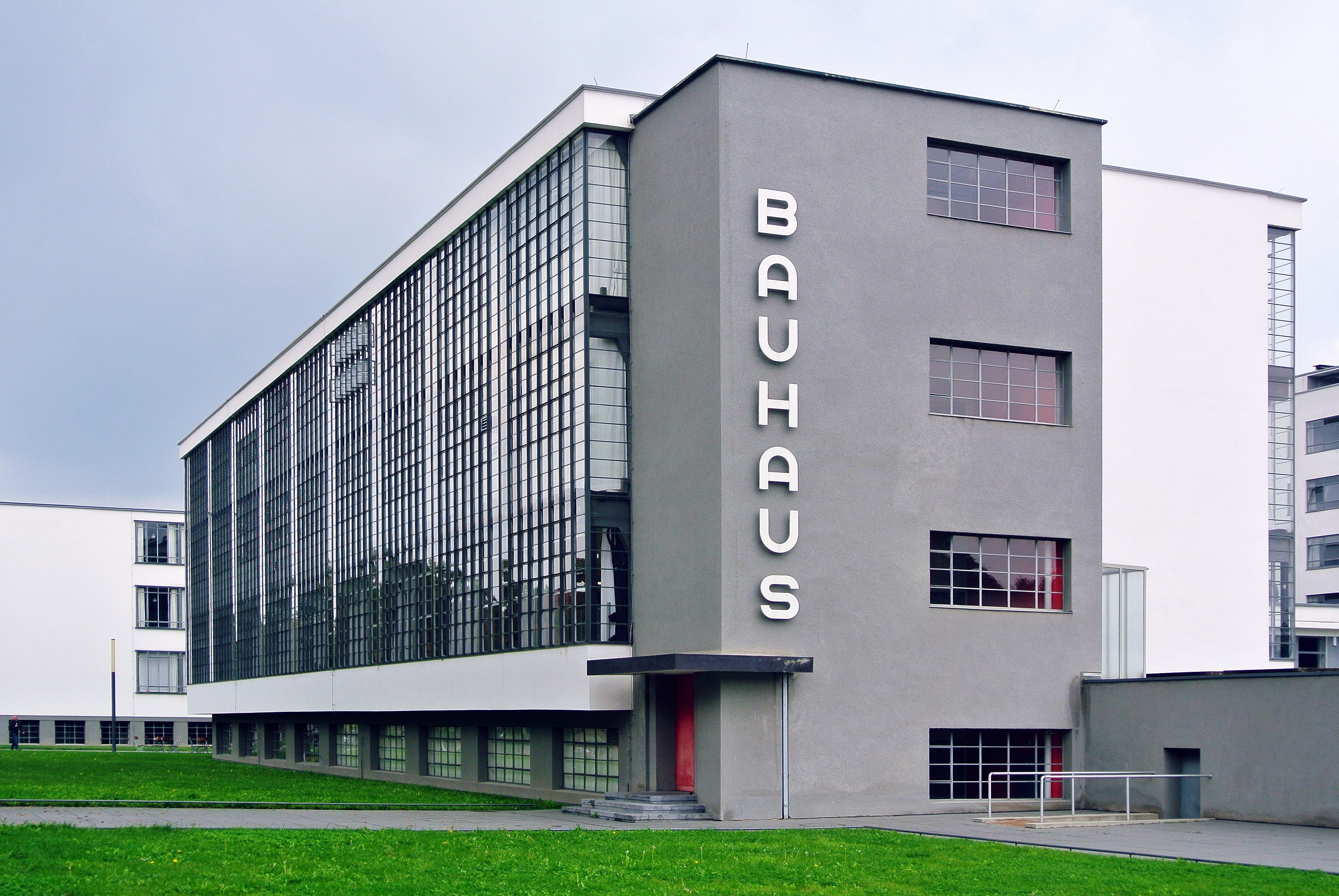 <p>Bauhaus Building, Dessau, 1925-26</p>