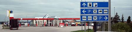 <p>trạm dừng chân auf der Autobahn</p>
