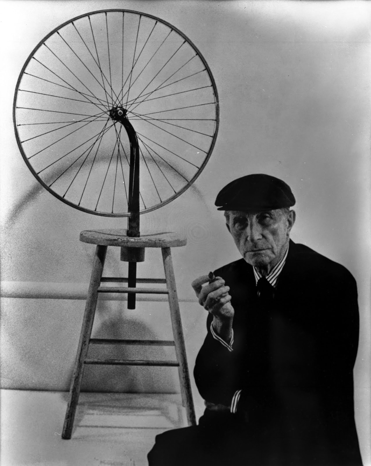 <p>Kolo od bicyklu duchamp</p>